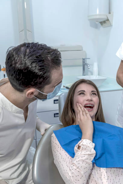 Best Emergency Dental Care for Broken or Chipped Teeth in Clive, IA